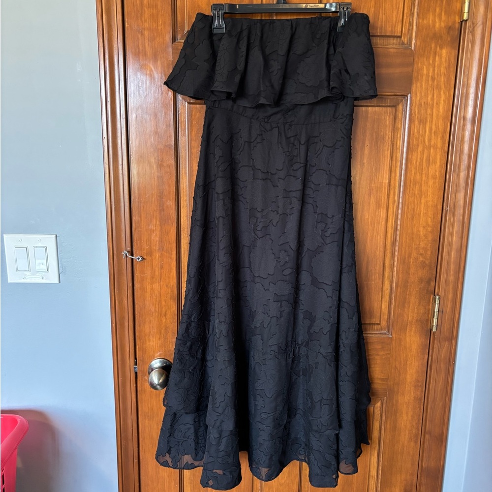 Love You So Truly Black Burnout Floral Strapless Midi Dress Size Medium - Picture 5 of 13